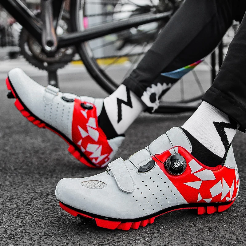 New breathable men's mountain biking shoes outdoor road bottom cycling shoes mountain bike lovers racing shoes cycling shoes
New breathable men's mountain biking shoes outdoor road bottom cycling shoes mountain bike lovers racing shoes cycling shoes