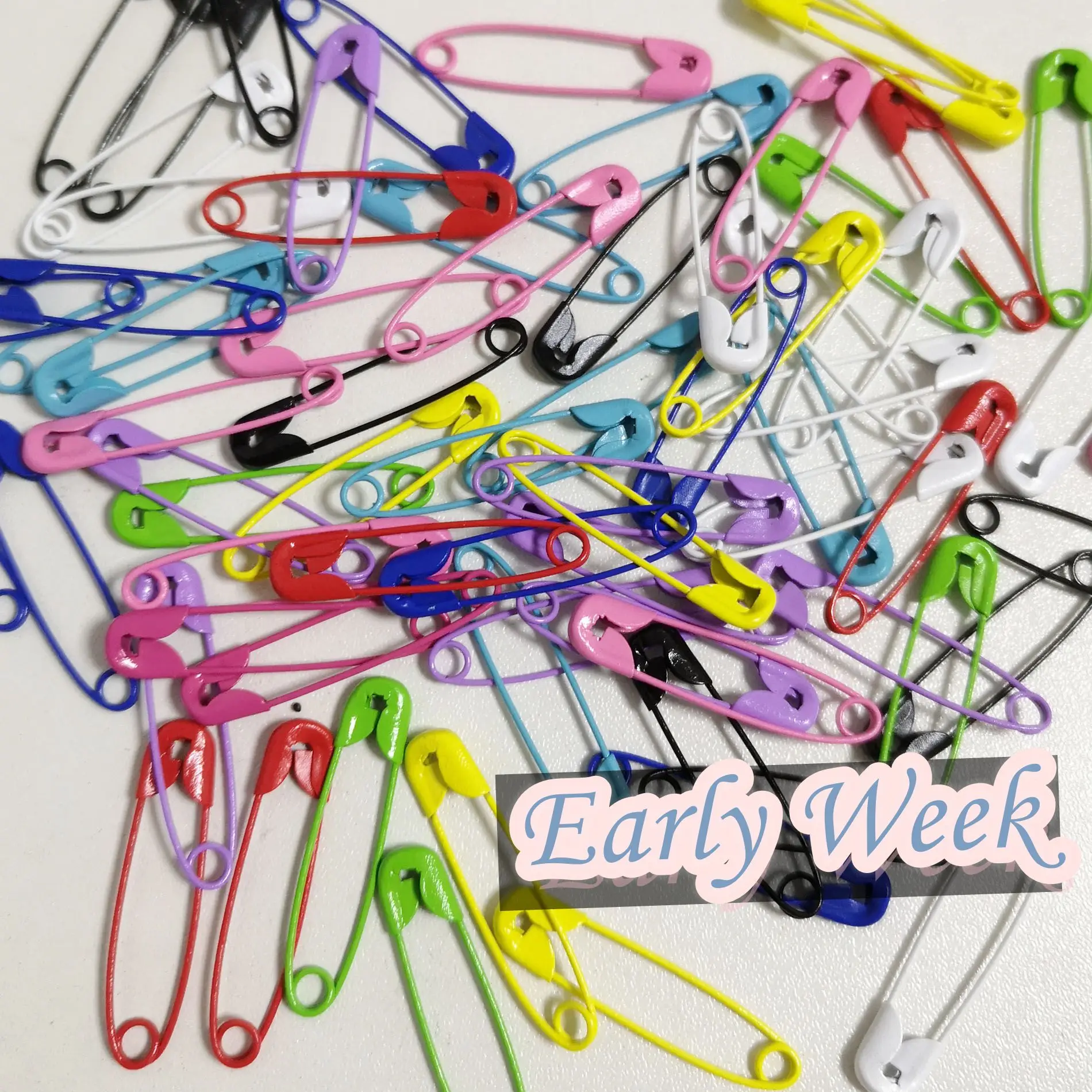 DIY accessories 30mm metal baking paint color pin candy color Necklace key chain accessories manual materials 100pcs
DIY accessories 30mm metal baking paint color pin candy color Necklace key chain accessories manual materials 100pcs