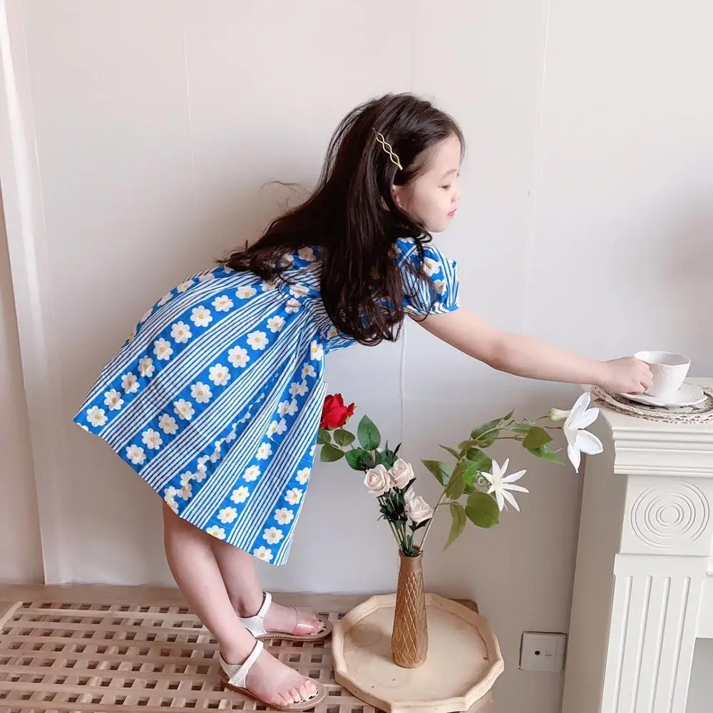 2020 New summer floral dress short sleeve sweet turn-down collar baby girls dresses little girls clothes size 80-140
2020 New summer floral dress short sleeve sweet turn-down collar baby girls dresses little girls clothes size 80-140