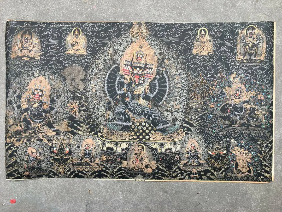 Chinese Old Tibetan Thangka Paper Buddha statue Of Vader King Kong Painting
Chinese Old Tibetan Thangka Paper Buddha statue Of Vader King Kong Painting