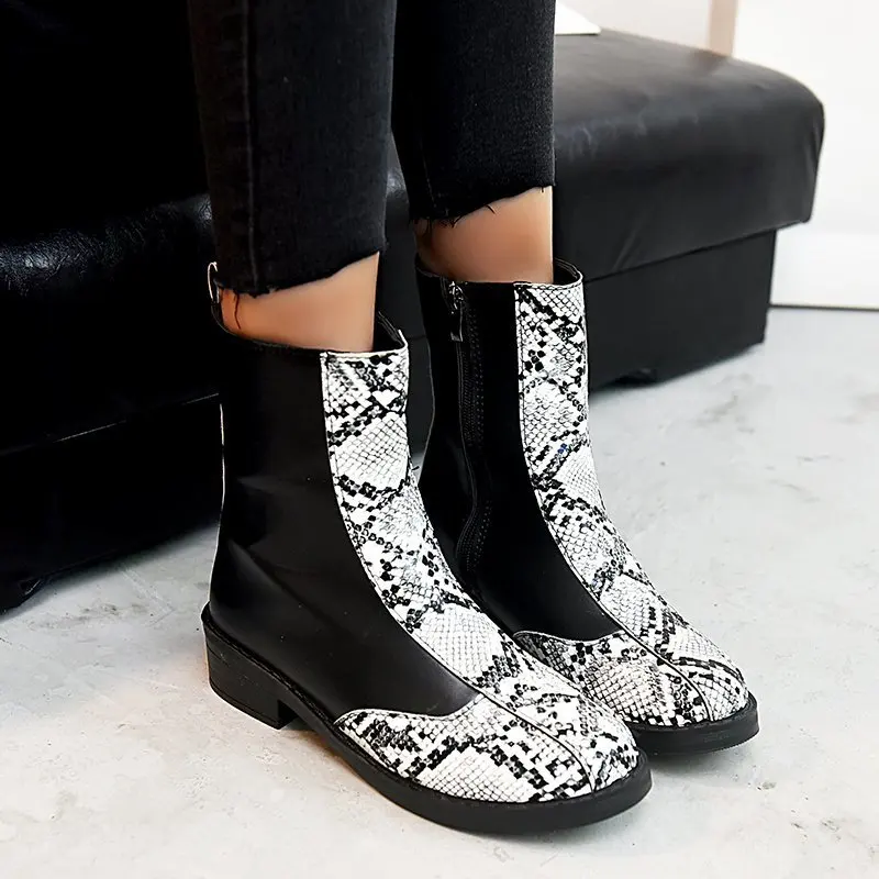 Casual All-match Women's Plus Size Short Boots 2021 Fall Hot Sale New Fashion Round Toe Women's Martin Boots
Casual All-match Women's Plus Size Short Boots 2021 Fall Hot Sale New Fashion Round Toe Women's Martin Boots
