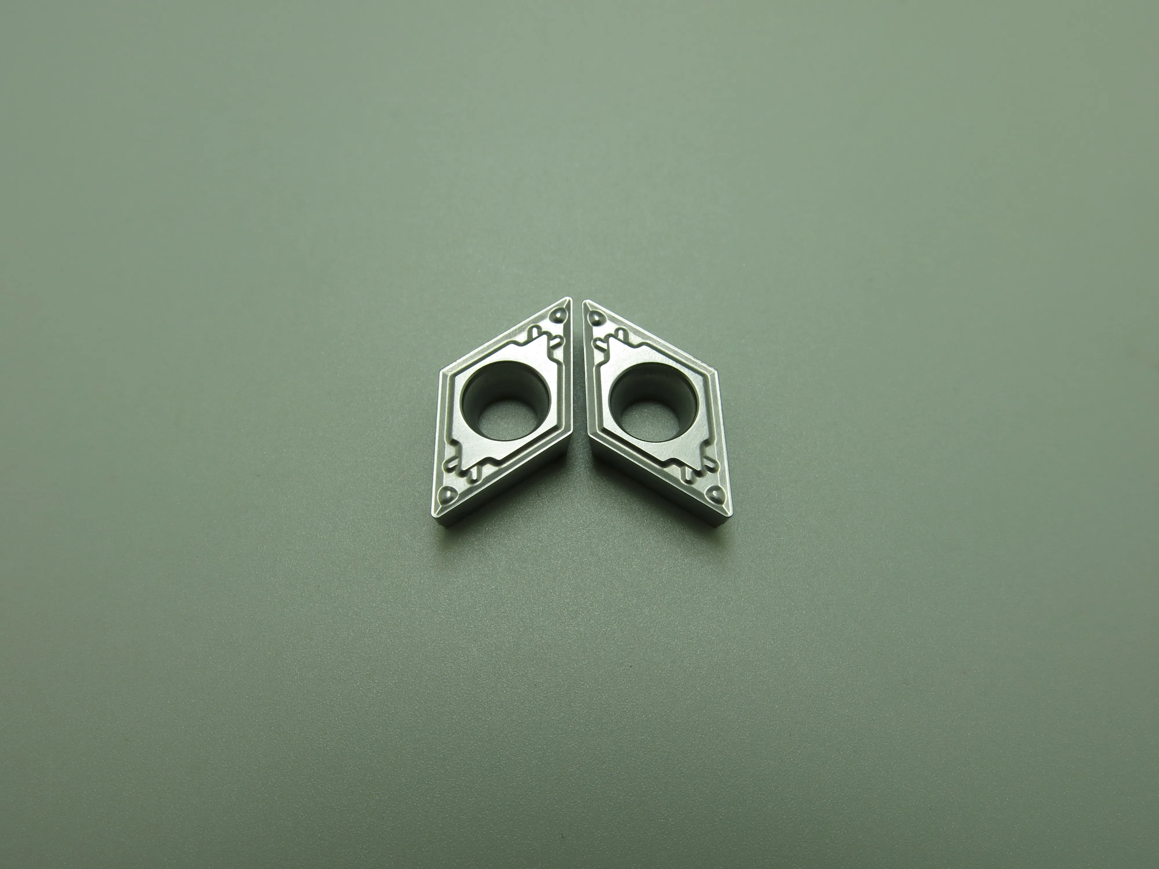 Dcmt11t304HQ turning inserts high quality carbide inserts cermet tips boring tools DCMT11T308HQ for steel cutting
Dcmt11t304HQ turning inserts high quality carbide inserts cermet tips boring tools DCMT11T308HQ for steel cutting