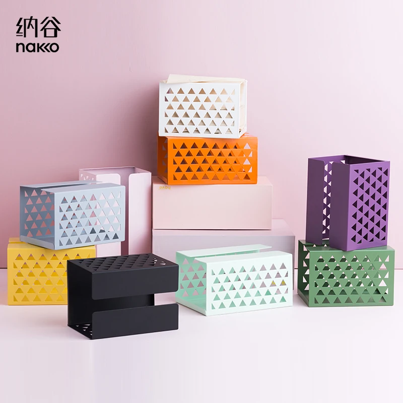 Nordic Style Tissue Box Home Living Room Simple Wall-mounted Tissue Box Kitchen Napkin Box Office Creative Pumping Storage Tools
Nordic Style Tissue Box Home Living Room Simple Wall-mounted Tissue Box Kitchen Napkin Box Office Creative Pumping Storage Tools