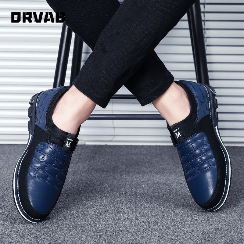 Designer Shoes Men High Quality Leather Men Casual Shoes Slip On Male Footwear Winter Moccasin Business Formal Dress Loafers
Designer Shoes Men High Quality Leather Men Casual Shoes Slip On Male Footwear Winter Moccasin Business Formal Dress Loafers