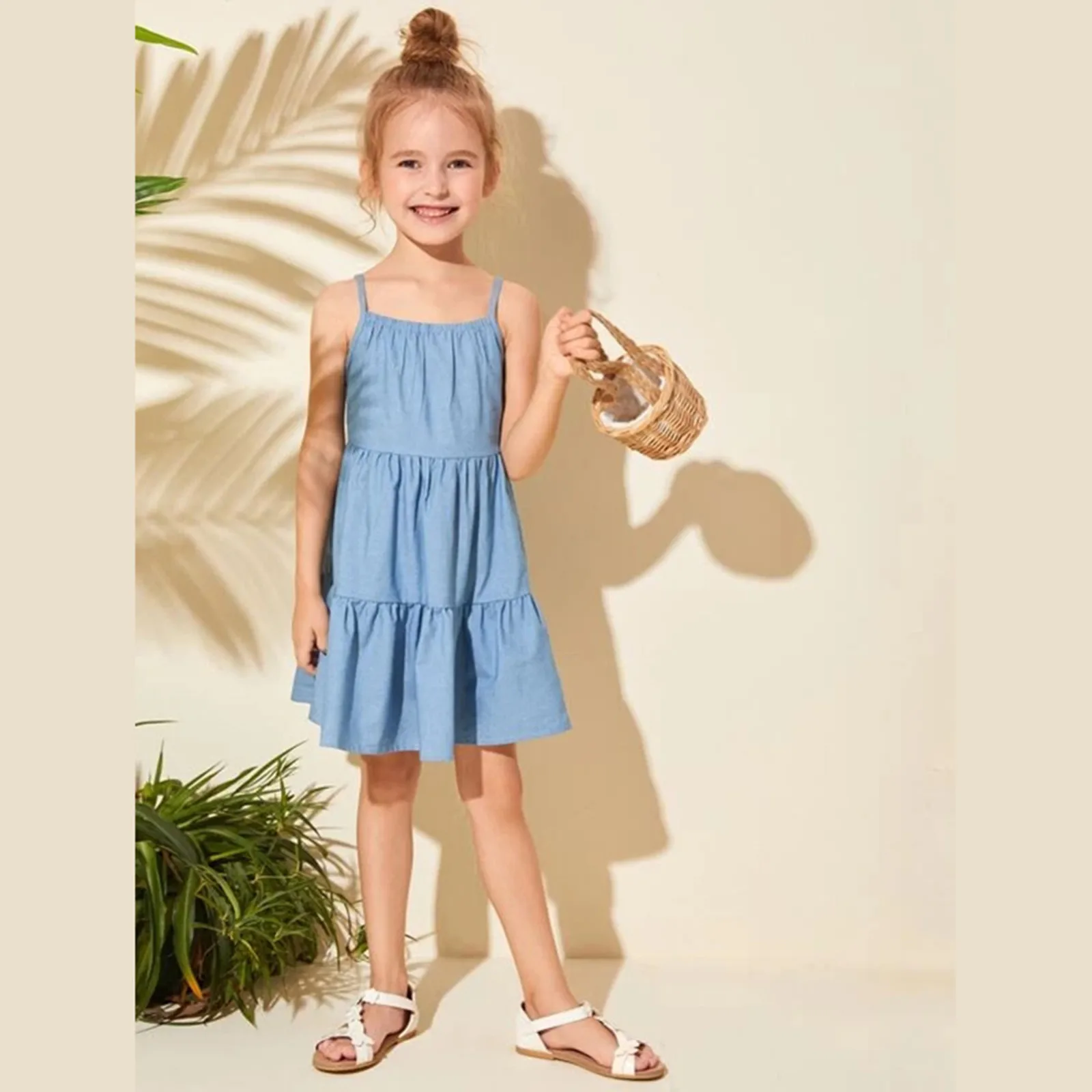 Платья для девочек на свадьбу Детские платья для новорожденных Для девочек Лето Слинг сплошной Цвет; Платье-майка без рукавов; Плaтьe милoй п...
Платья для девочек на свадьбу Детские платья для новорожденных Для девочек Лето Слинг сплошной Цвет; Платье-майка без рукавов; Плaтьe милoй п...