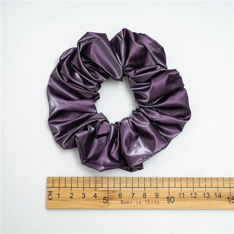Fashion Leather Scrunchies Solid Red Rubber bands For Women Girls Korean Elastic Hair bands Ponytail Hold Hair Accessories 
Fashion Leather Scrunchies Solid Red Rubber bands For Women Girls Korean Elastic Hair bands Ponytail Hold Hair Accessories