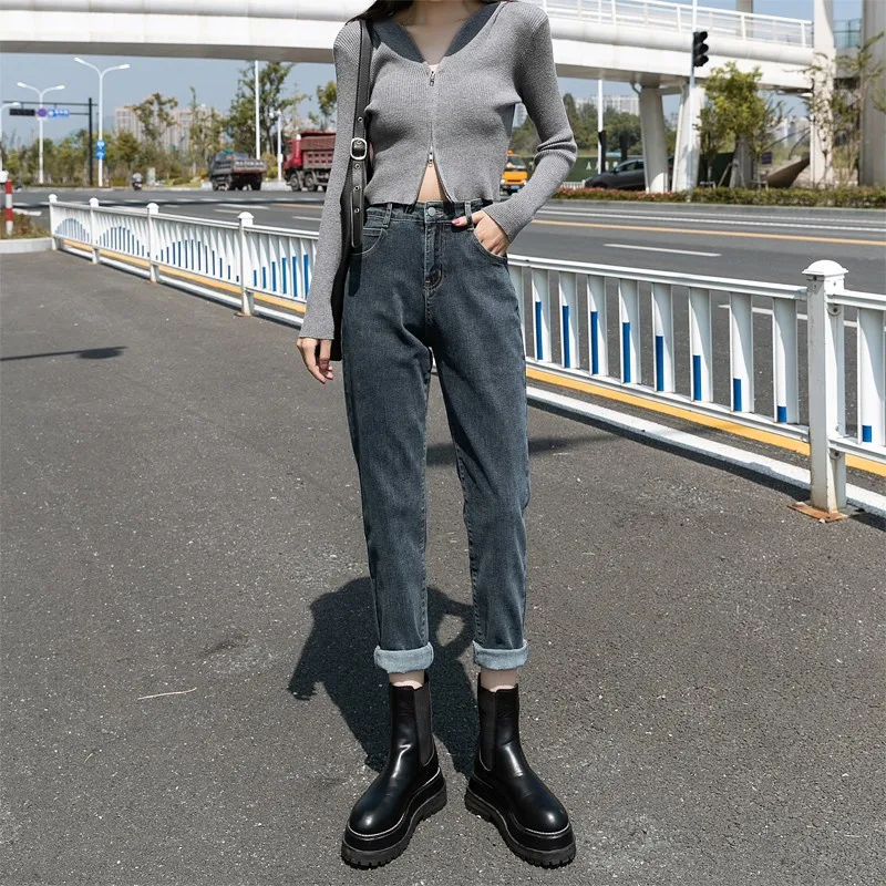 GUUZYUVIZ High Waist Stretch Jeans Woman Mom Plus Size Denim Harem Pants Thicken Velvet Jeans Trousers Ladies Vintage Casual
GUUZYUVIZ High Waist Stretch Jeans Woman Mom Plus Size Denim Harem Pants Thicken Velvet Jeans Trousers Ladies Vintage Casual