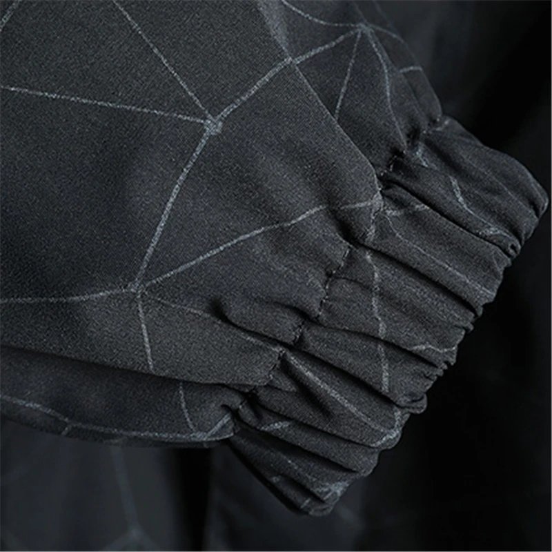 RUELK 2021 Spring And Autumn New Fashion Men Mesh Large Size Reflective Hooded Versatile Trend Jacket Men's Line Printing Jacket 
RUELK 2021 Spring And Autumn New Fashion Men Mesh Large Size Reflective Hooded Versatile Trend Jacket Men's Line Printing Jacket