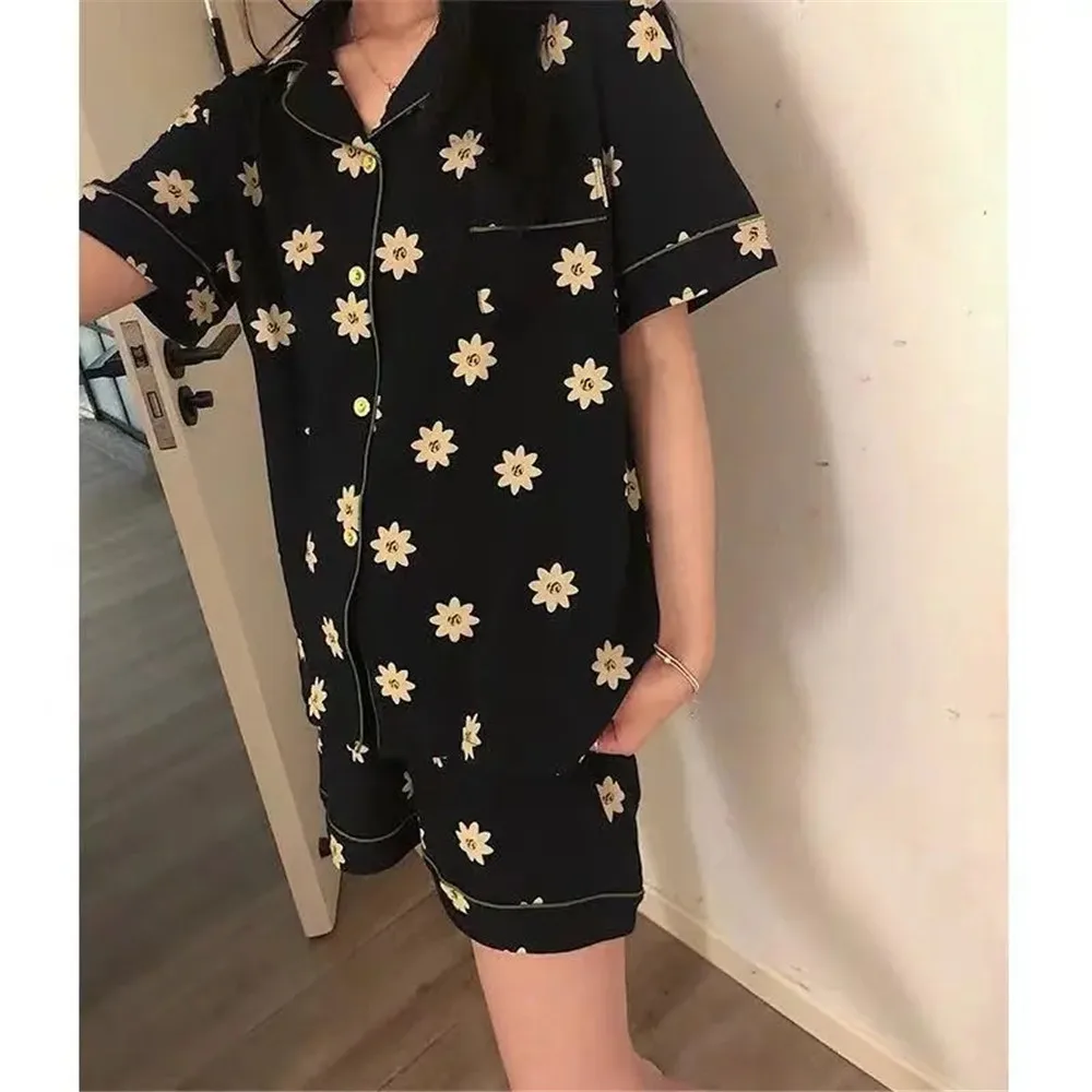 Korean Shorts Nightwear Summer Pajamas For Women Pyjama Femme Girls Sunflower Print Pijamas Short Sleeve Lounge Wear 2 Piece Set
Korean Shorts Nightwear Summer Pajamas For Women Pyjama Femme Girls Sunflower Print Pijamas Short Sleeve Lounge Wear 2 Piece Set