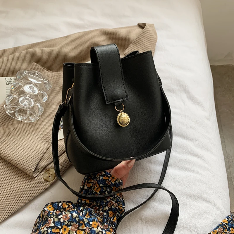 2021 New Woman Handbag Large Capacity Shopping Bag Fashion High Quality Shoulder Bag Female PU Tote Bag Luxury Designer Handbags
2021 New Woman Handbag Large Capacity Shopping Bag Fashion High Quality Shoulder Bag Female PU Tote Bag Luxury Designer Handbags