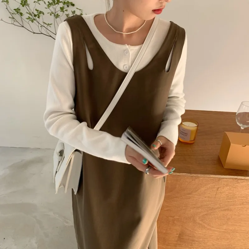 2021 Spring Korean Chic Scheming Hollow-out Long Vest Skirt Retro V-neck Loose Solid Color Sleeveless Dress
2021 Spring Korean Chic Scheming Hollow-out Long Vest Skirt Retro V-neck Loose Solid Color Sleeveless Dress