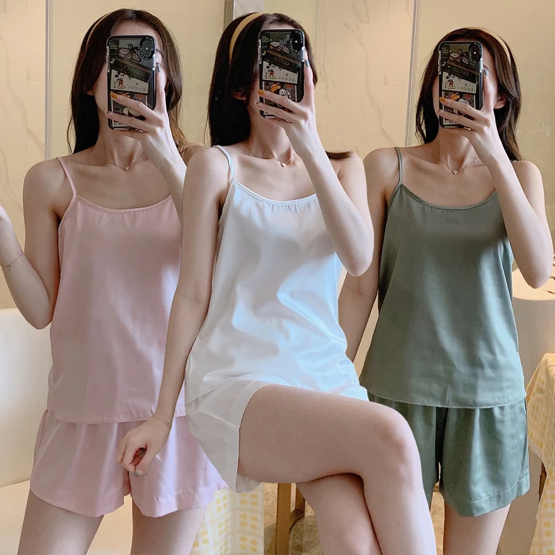 2020 Summer Silk Satin Sexy Lingerie Spaghetti Strap Shorts Pajamas Sets Women Sleepwear Suit Homewear Pijama Mujer Home Clothes
2020 Summer Silk Satin Sexy Lingerie Spaghetti Strap Shorts Pajamas Sets Women Sleepwear Suit Homewear Pijama Mujer Home Clothes