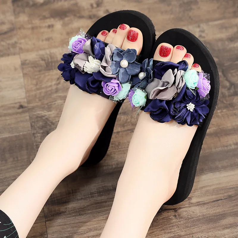 3cm High Heel Women's New Summer Flowers Flip-flops Women's Non-slip Outer Wear Wedge Slippers Fashion Vacation Beach Shoes
3cm High Heel Women's New Summer Flowers Flip-flops Women's Non-slip Outer Wear Wedge Slippers Fashion Vacation Beach Shoes
