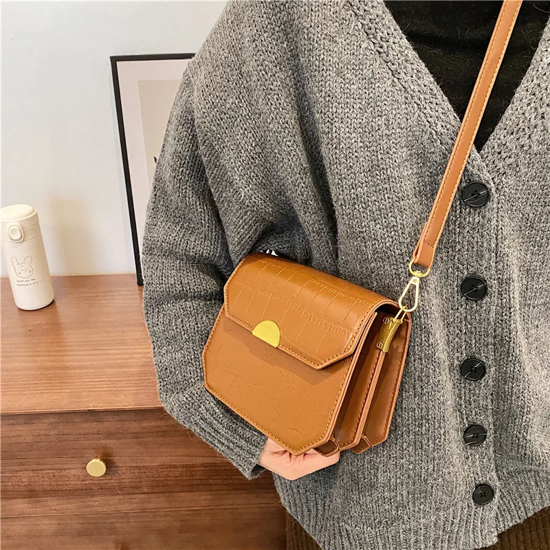Women's Bag Autumn Winter New 2021 Female Literary Single-Shoulder Bag Minority Design Cross-Body Bag Trend Women's Bag
Women's Bag Autumn Winter New 2021 Female Literary Single-Shoulder Bag Minority Design Cross-Body Bag Trend Women's Bag