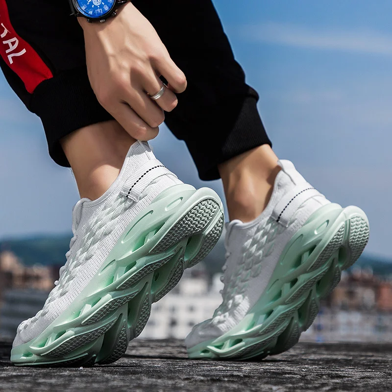 2021 New Fish Scale Blade Men Sneakers Super Light Mesh Casual Men Shoes Breathable Gym Fly Woven Sports Shoes Zapatillas Hombre
2021 New Fish Scale Blade Men Sneakers Super Light Mesh Casual Men Shoes Breathable Gym Fly Woven Sports Shoes Zapatillas Hombre