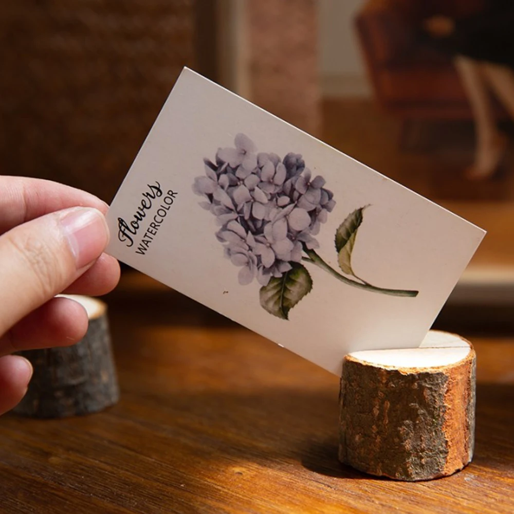1PC Wood Pile Name Place Card Photo Holders Wooden Bark Memo Holder Stump Shape Menu Number Memo Stand Wedding Party Table Decor
1PC Wood Pile Name Place Card Photo Holders Wooden Bark Memo Holder Stump Shape Menu Number Memo Stand Wedding Party Table Decor