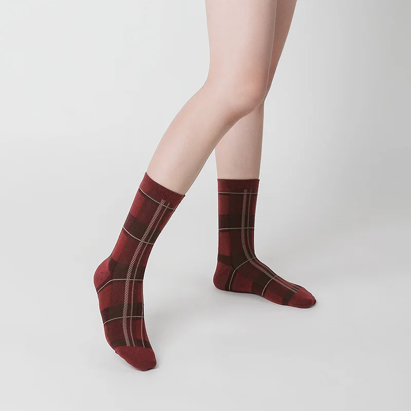 Match-Up SCOTTISH PLAID autumn and winter warm color cotton socks women's middle tube socks (1 pair )
Match-Up SCOTTISH PLAID autumn and winter warm color cotton socks women's middle tube socks (1 pair )