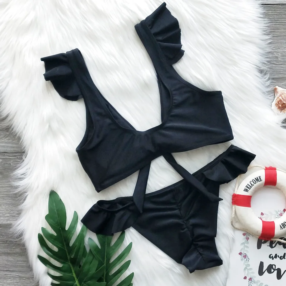 2020 Women 2pcs Sexy Summer Swimwear Black Bikini Set Bra Tie Side Beach Bordered Triangle Swimsuit Bathing Suit
2020 Women 2pcs Sexy Summer Swimwear Black Bikini Set Bra Tie Side Beach Bordered Triangle Swimsuit Bathing Suit