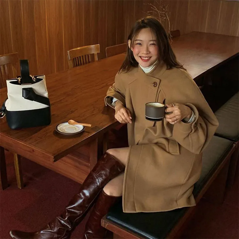 Women'S Handmade Round Neck One-Button Cashmere Coat Pure Color Woolen Coat Autumn And Winter Long Cashmere Coat
Women'S Handmade Round Neck One-Button Cashmere Coat Pure Color Woolen Coat Autumn And Winter Long Cashmere Coat