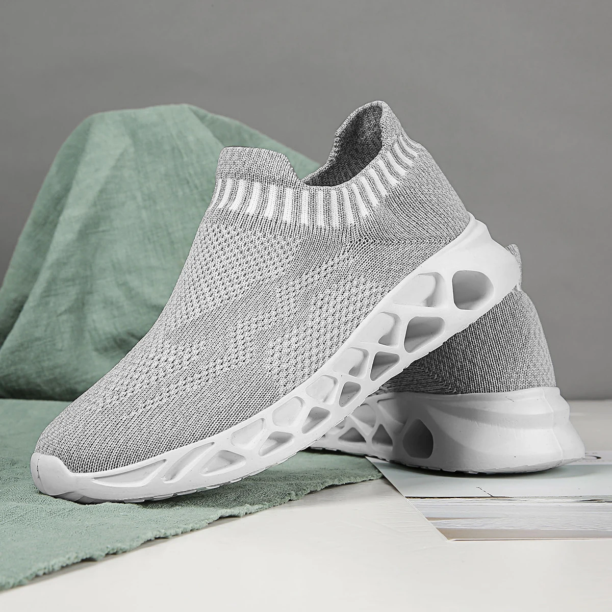 Women Vulcanized Shoes Casual Slip On Flat Shoes Mesh Soft Walking Footwear Zapatos De Mujer
Women Vulcanized Shoes Casual Slip On Flat Shoes Mesh Soft Walking Footwear Zapatos De Mujer