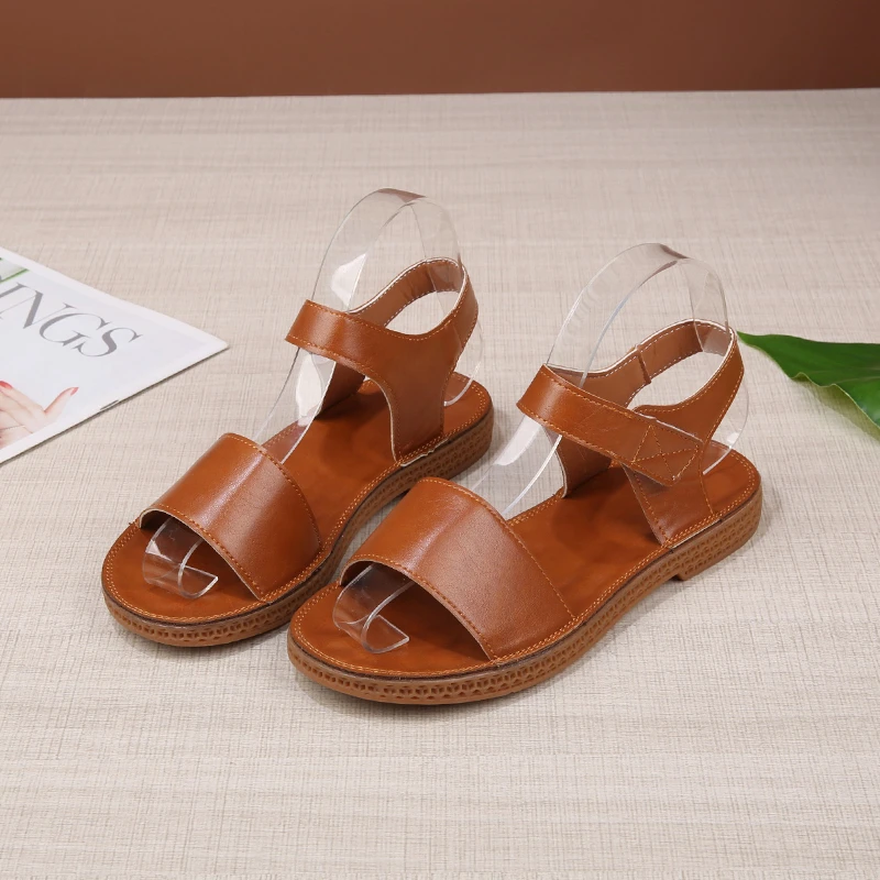 Retro Summer Women Sandals Non-Slip Comfortable Soles Simulation Leather Uppers Ladies Classic Flat Commuter Shoes 2021 Fashion
Retro Summer Women Sandals Non-Slip Comfortable Soles Simulation Leather Uppers Ladies Classic Flat Commuter Shoes 2021 Fashion