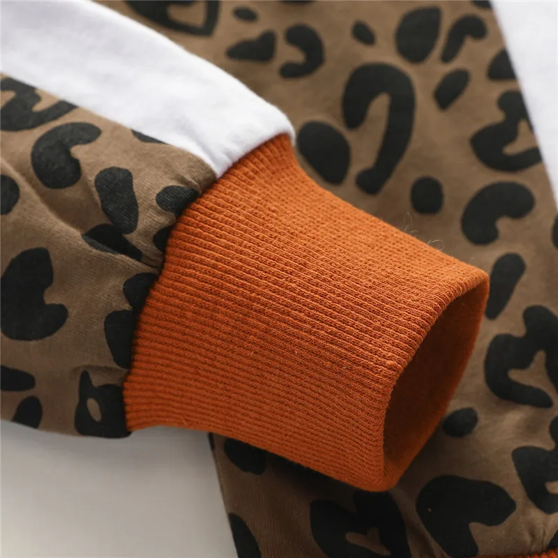 2020 Autumn New Baby Clothing Sets Toddler Infant Cotton Baby Boy Girls Leopard Print Sweatshirts Tops+Pants Sport Suit Set 0-2Y
2020 Autumn New Baby Clothing Sets Toddler Infant Cotton Baby Boy Girls Leopard Print Sweatshirts Tops+Pants Sport Suit Set 0-2Y