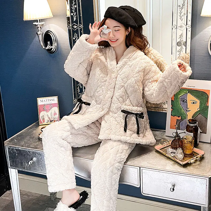 Flannel Sleepwear Nightgown Button-down Pajamas Set Female Lounge Wear 2PCS Shirt&Pants Winter Warm Pijamas Intimate Lingerie
Flannel Sleepwear Nightgown Button-down Pajamas Set Female Lounge Wear 2PCS Shirt&Pants Winter Warm Pijamas Intimate Lingerie