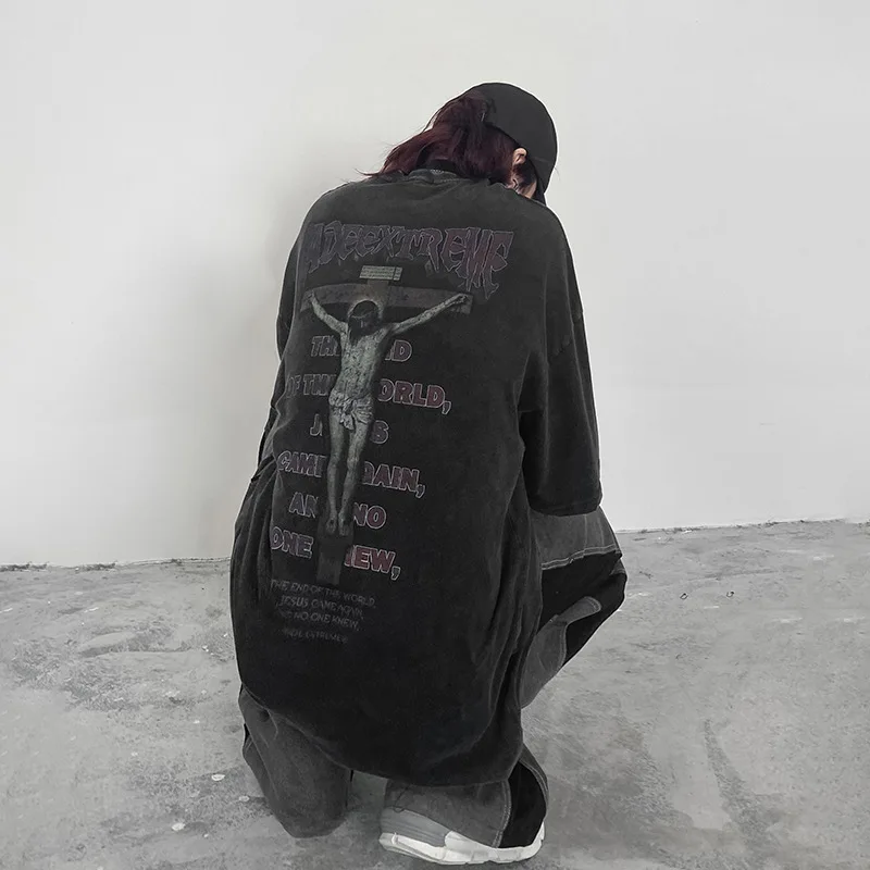 Dark high street style cross print made old washed short-sleeved T-shirt men's retro loose tide brand ins lazy style harajuku
Dark high street style cross print made old washed short-sleeved T-shirt men's retro loose tide brand ins lazy style harajuku