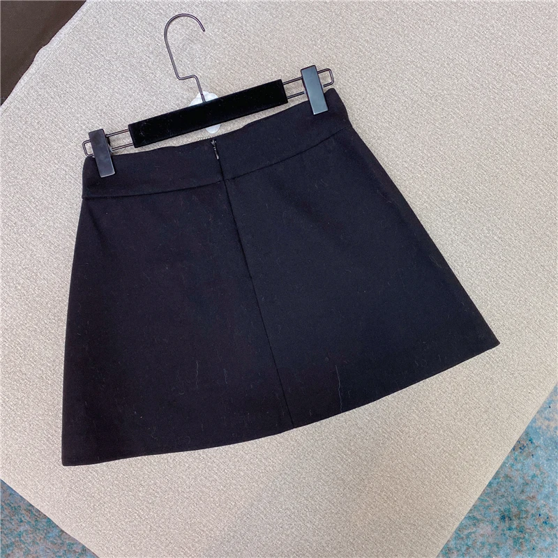 new winter 2020 brim joker web celebrity in same sparkling diamond belt of tall waist thin hot drilling skirts female
new winter 2020 brim joker web celebrity in same sparkling diamond belt of tall waist thin hot drilling skirts female