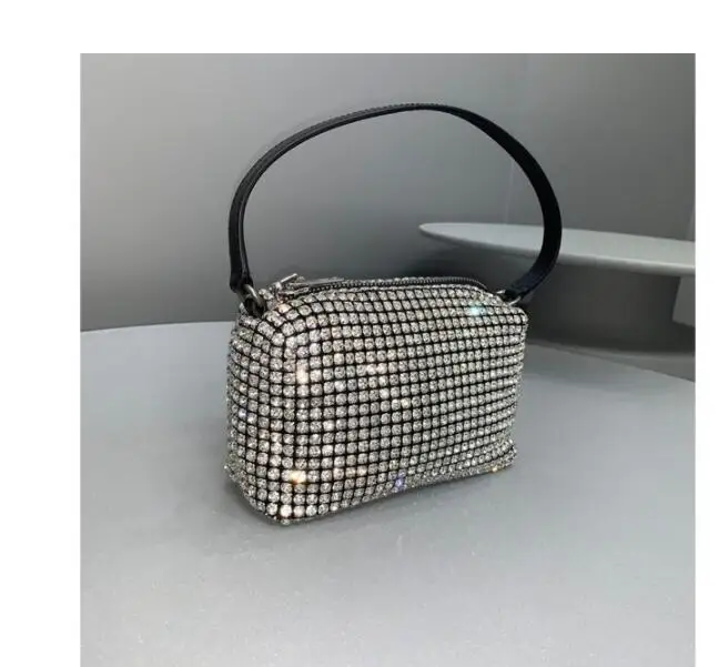 High-end sense of armpit King Rhinestone Bag Diamond Full Diamond Leather Handbag With Diamond Diagonal Small Square Tote Bag
High-end sense of armpit King Rhinestone Bag Diamond Full Diamond Leather Handbag With Diamond Diagonal Small Square Tote Bag
