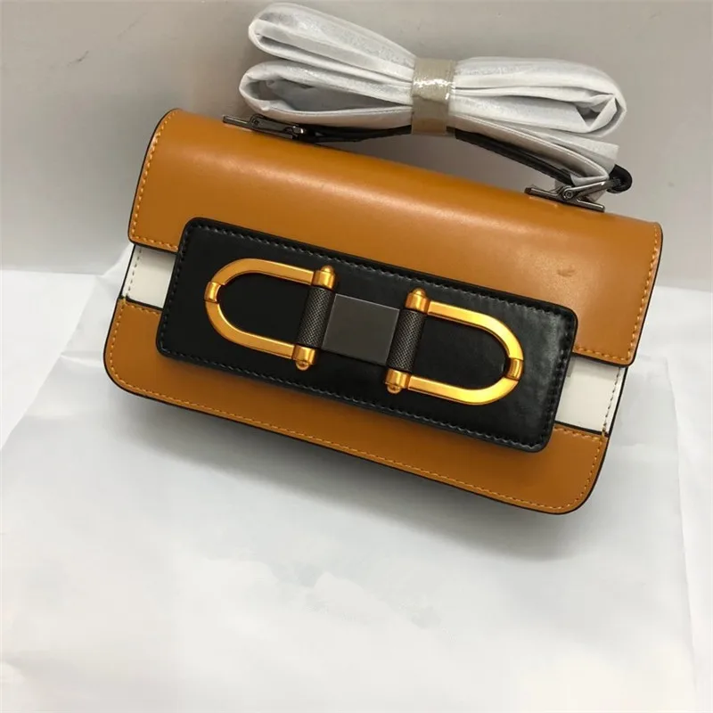 Fashionable one shoulder diagonal straddle retro color matching women's bag versatile wide shoulder strap handlocksmallsquarebag
Fashionable one shoulder diagonal straddle retro color matching women's bag versatile wide shoulder strap handlocksmallsquarebag