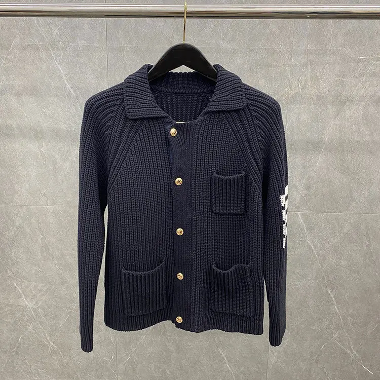 TB 2021 Fashion Thom Brand Sweater Women Turn Down Collar Cardigans Clothing Striped Wool Solid Zipper Thick Winter Casual Coat
TB 2021 Fashion Thom Brand Sweater Women Turn Down Collar Cardigans Clothing Striped Wool Solid Zipper Thick Winter Casual Coat