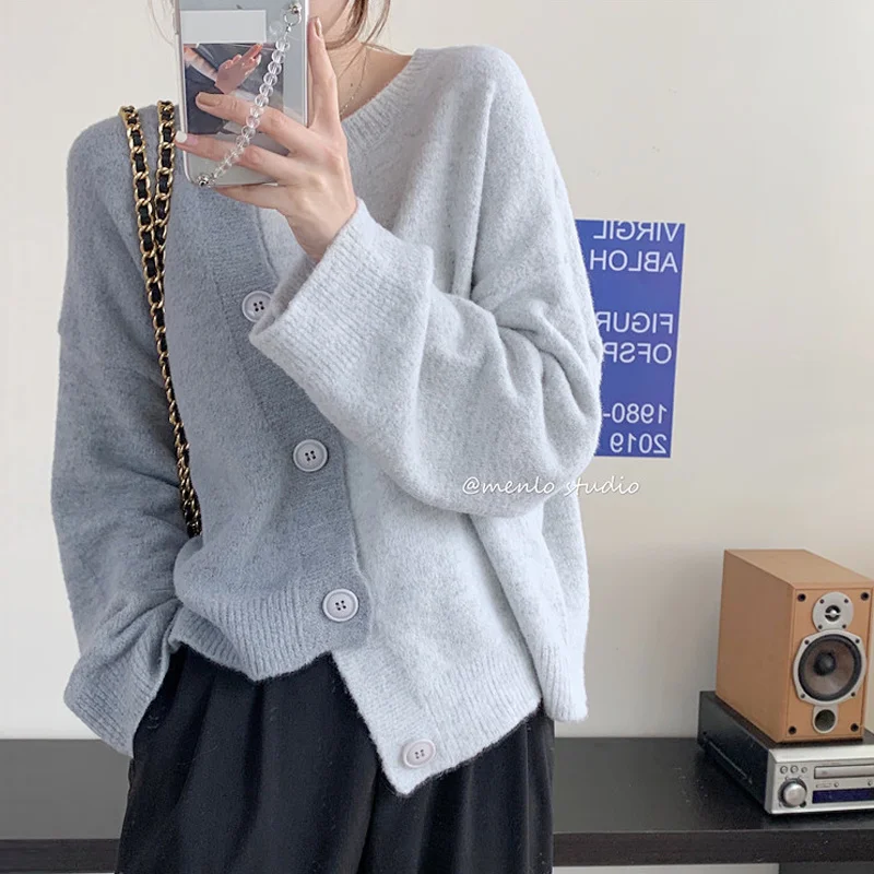 Large Lazy Style Cardigan Sweater Women's Spring And Autumn Design Sense Coat Color Matching Loose Irregular Knitted
Large Lazy Style Cardigan Sweater Women's Spring And Autumn Design Sense Coat Color Matching Loose Irregular Knitted