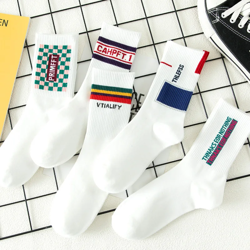 5 Pairs/Pack 2021 New White Sports Style Middle Tube Socks Men Crew Letters Skatrdboard Cycling Size 37-42
5 Pairs/Pack 2021 New White Sports Style Middle Tube Socks Men Crew Letters Skatrdboard Cycling Size 37-42