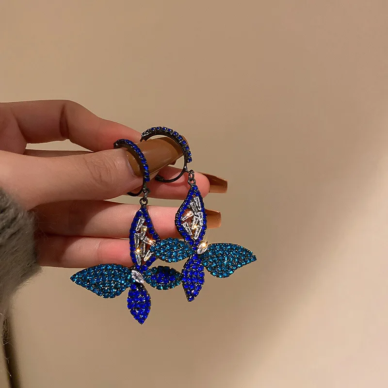 Minar Fashion Full Bling Bling Rhinestone Butterfly Dangle Earrings for Women Ladies Blue White Color Party Earrings Accessories
Minar Fashion Full Bling Bling Rhinestone Butterfly Dangle Earrings for Women Ladies Blue White Color Party Earrings Accessories