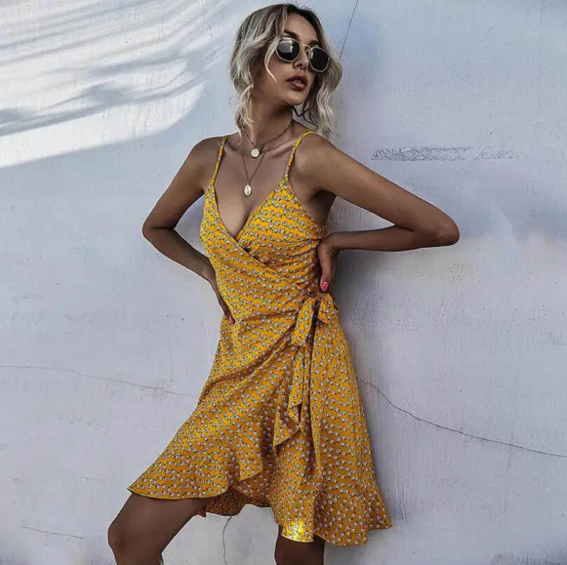 Women Dresses Summer 2021 Sexy Floral Print Boho Beach Dress Ruffle Short Sleeve A Line Mini Dress Wrap Sundress Robe
Women Dresses Summer 2021 Sexy Floral Print Boho Beach Dress Ruffle Short Sleeve A Line Mini Dress Wrap Sundress Robe