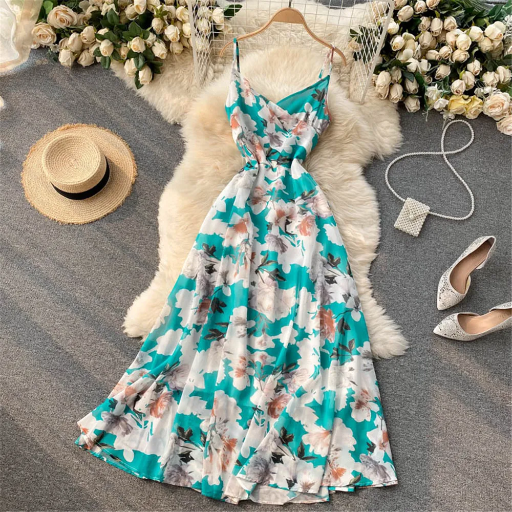 Women Floral Beach Holiday Sling Dress 2021 Summer V Neck Printed Pleated High Waist Strap Long Dresses Sweet Elegant Gown Fema
Women Floral Beach Holiday Sling Dress 2021 Summer V Neck Printed Pleated High Waist Strap Long Dresses Sweet Elegant Gown Fema