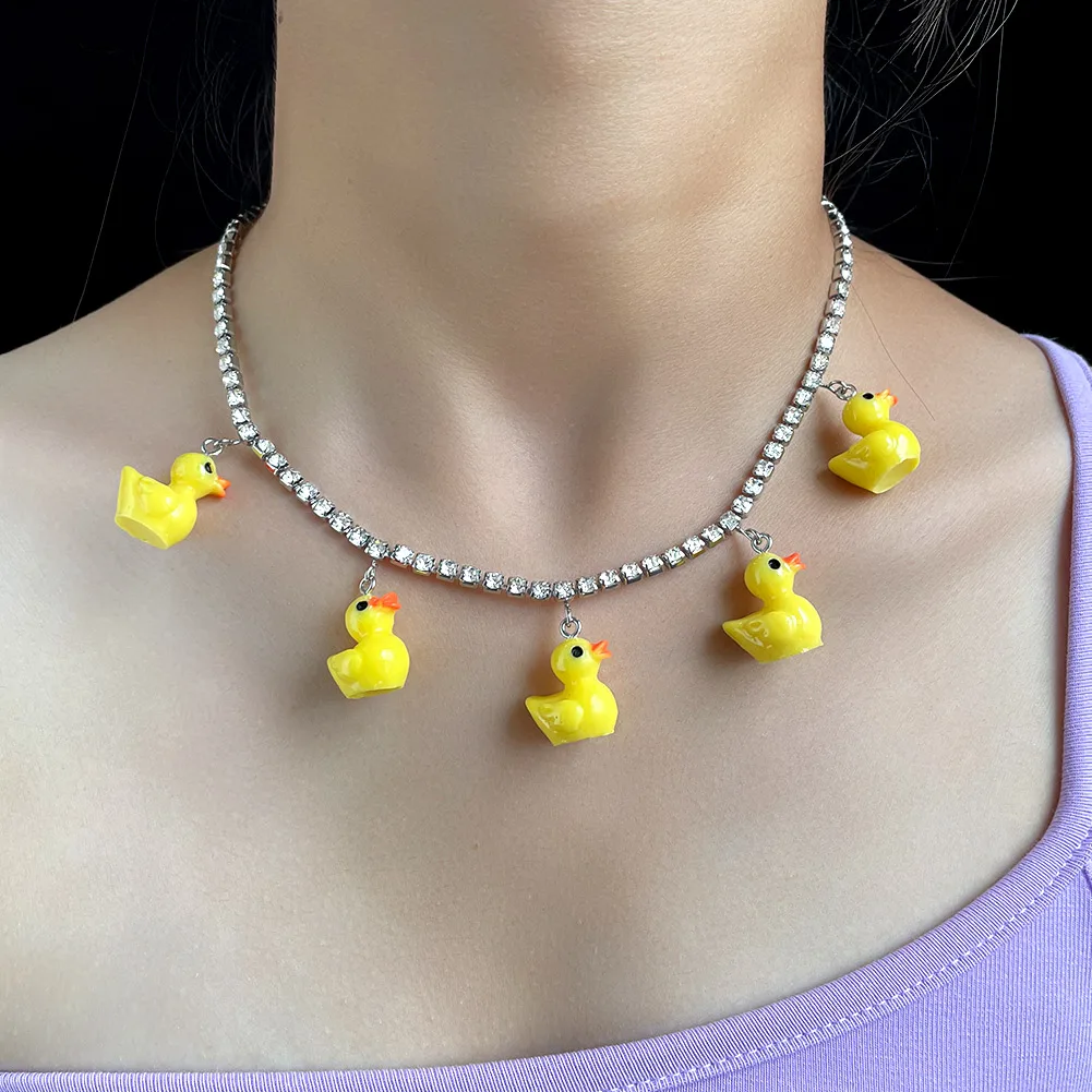 Cute Cartoon Little Yellow Duck Crystal Choker Necklace For Women Shiny Chain Necklace Creative E Girl Y2K Jewelry Free Shipping
Cute Cartoon Little Yellow Duck Crystal Choker Necklace For Women Shiny Chain Necklace Creative E Girl Y2K Jewelry Free Shipping