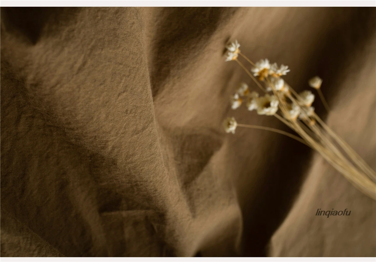 Original brand spring and autumn retro khaki pure cotton rubbed high woven cotton fabric
Original brand spring and autumn retro khaki pure cotton rubbed high woven cotton fabric