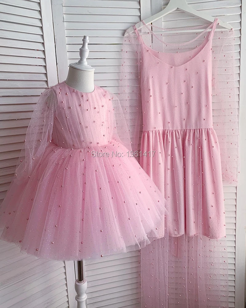 Hot flower girls wedding Beading dress baby girls christening dresses for party occasion kids 1 year baby girl birthday dress
Hot flower girls wedding Beading dress baby girls christening dresses for party occasion kids 1 year baby girl birthday dress