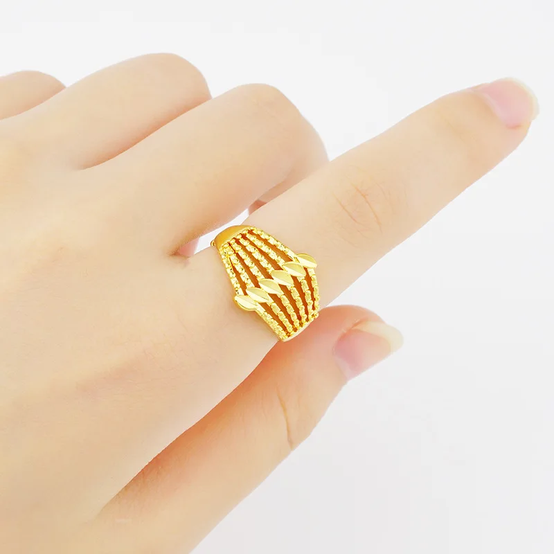 lovers 24K Gold Smooth Simple Unusual couple rings for women men Wedding Couples 2021 new fashion korean finger jewelry
lovers 24K Gold Smooth Simple Unusual couple rings for women men Wedding Couples 2021 new fashion korean finger jewelry
