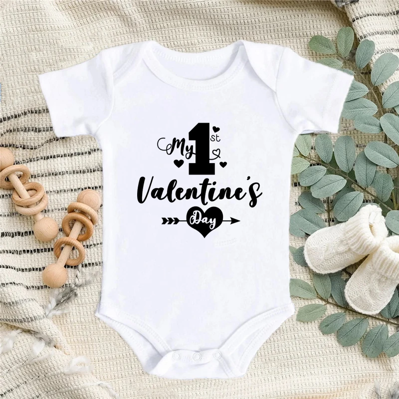 Боди детское хлопковое с коротким рукавом, на 1-й День святого Валентина
Боди детское хлопковое с коротким рукавом, на 1-й День святого Валентина