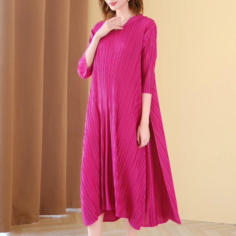 Plus Size Dress Spring Autumn Women Solid Colour Miyake Pleated Elastic Loose Hooded V-Neck Casual Dresses For Women 45-75kg
Plus Size Dress Spring Autumn Women Solid Colour Miyake Pleated Elastic Loose Hooded V-Neck Casual Dresses For Women 45-75kg