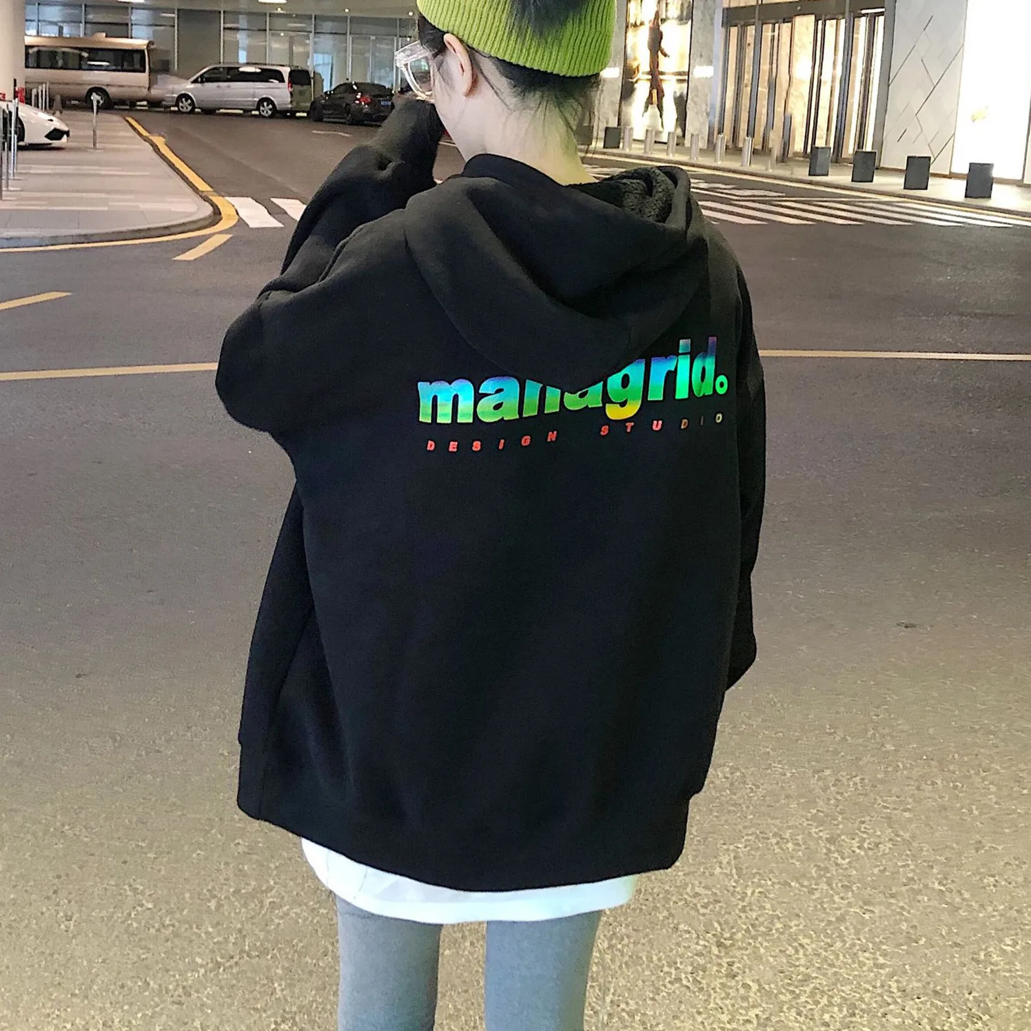 Winter Women's Oversized Fleece Hoodies Sherpa Lined Casual Hooded Sweatshirt Thick Letter Pullovers for Students 
Winter Women's Oversized Fleece Hoodies Sherpa Lined Casual Hooded Sweatshirt Thick Letter Pullovers for Students