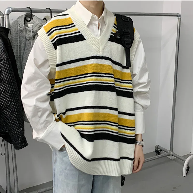 Полосатый свитер Корейская версия трикотажный мужской повседневный модный Свободный Мужской свитер с V-образным вырезом жилет уличная оде... 
Полосатый свитер Корейская версия трикотажный мужской повседневный модный Свободный Мужской свитер с V-образным вырезом жилет уличная оде...