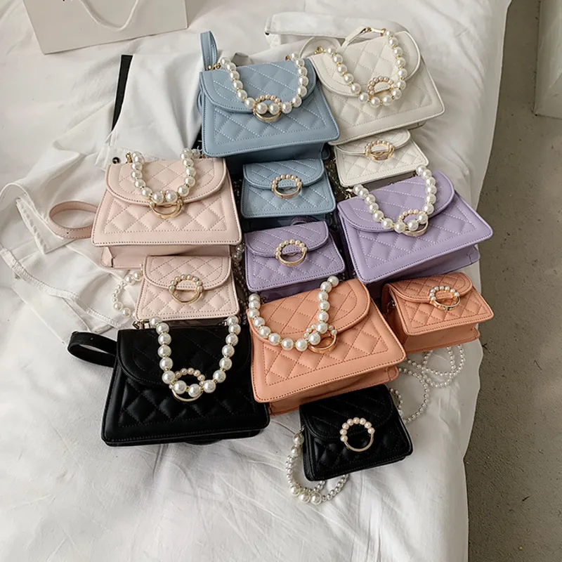 Женская сумка с жемчужной цепочкой, летняя новая модная многофункциональная сумка-мессенджер через плечо, маленькая квадратная сумка чере...
Женская сумка с жемчужной цепочкой, летняя новая модная многофункциональная сумка-мессенджер через плечо, маленькая квадратная сумка чере...