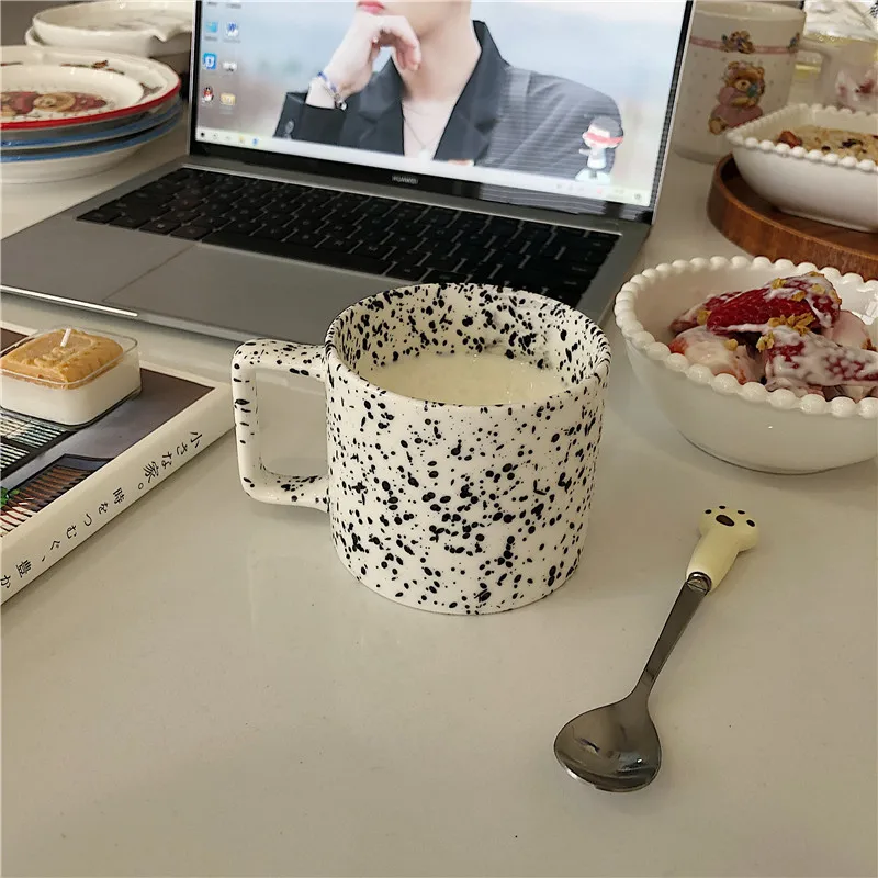 Ceramic Mug Creative Design Nordic Mugs Ins Square Tea Cups Drinkware Handgrip Cups Coffee Mug Milk tumbler with straw coffee
Ceramic Mug Creative Design Nordic Mugs Ins Square Tea Cups Drinkware Handgrip Cups Coffee Mug Milk tumbler with straw coffee