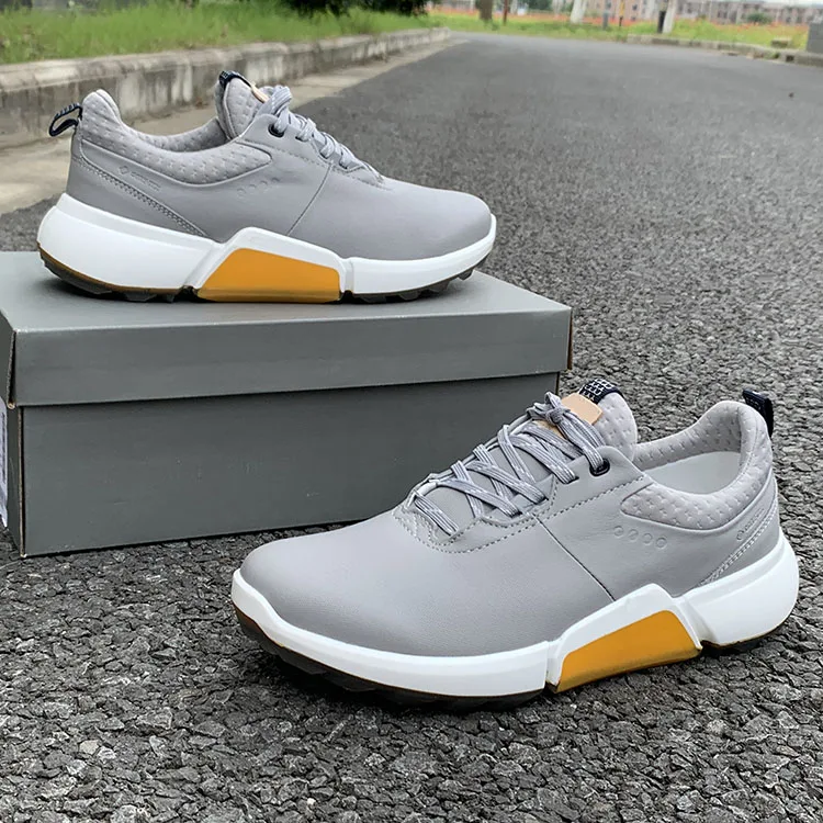 New Golf Shoes for Men Genuine Leather Outdoor Leisure Sports Shoes Non-slip Breathable Golf Walking Shoes Size 39-44
New Golf Shoes for Men Genuine Leather Outdoor Leisure Sports Shoes Non-slip Breathable Golf Walking Shoes Size 39-44