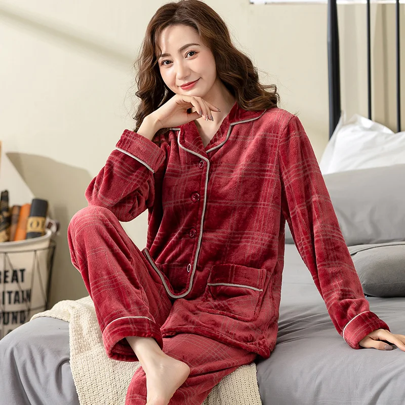 Thick flannel coral velvet pajamas couples autumn winter large size home suit warm plaid sleepwear for male & female pijama set
Thick flannel coral velvet pajamas couples autumn winter large size home suit warm plaid sleepwear for male & female pijama set