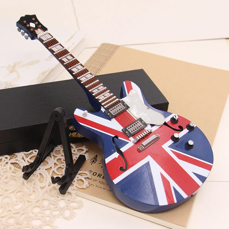 Mini Electric Guitar Model 1/6 Instruments BJD Doll with Mini Musical Instruments Model Ornaments Electric Bass Model Ornaments
Mini Electric Guitar Model 1/6 Instruments BJD Doll with Mini Musical Instruments Model Ornaments Electric Bass Model Ornaments